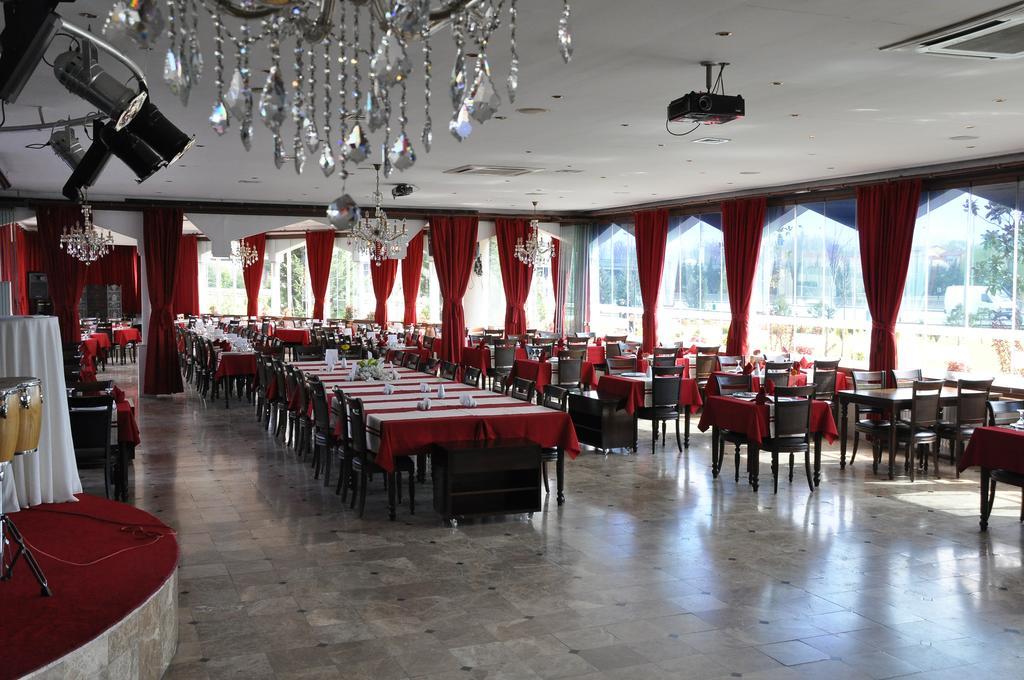 Pasha Palas Hotel Izmit Exterior photo