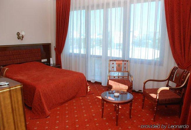 Pasha Palas Hotel Izmit Exterior photo