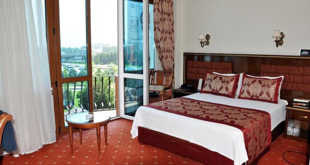 Pasha Palas Hotel Izmit Exterior photo